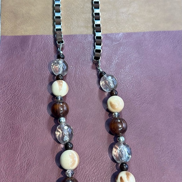 Ribbon threaded through silver cubicle chain with brown, beige and crystal beads - Picture 7 of 12